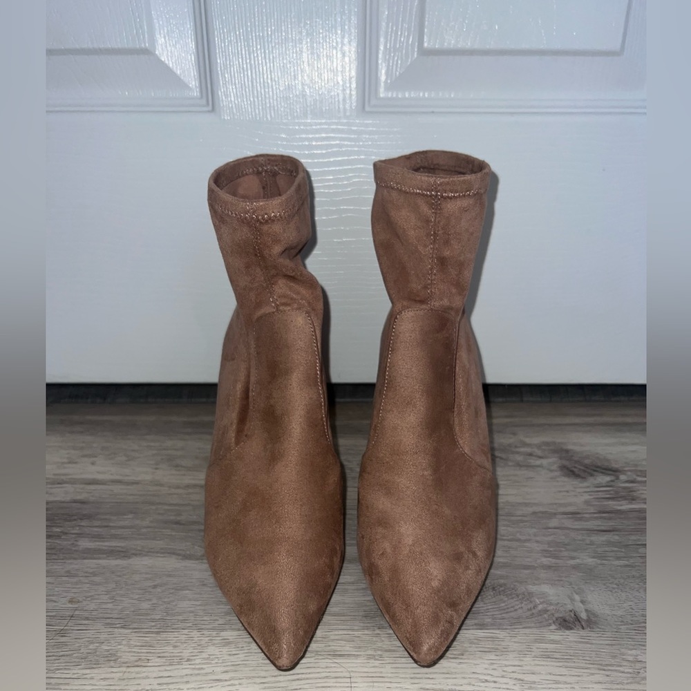 Steve Madden Helix Booties in Camel - Picture 2 of 7